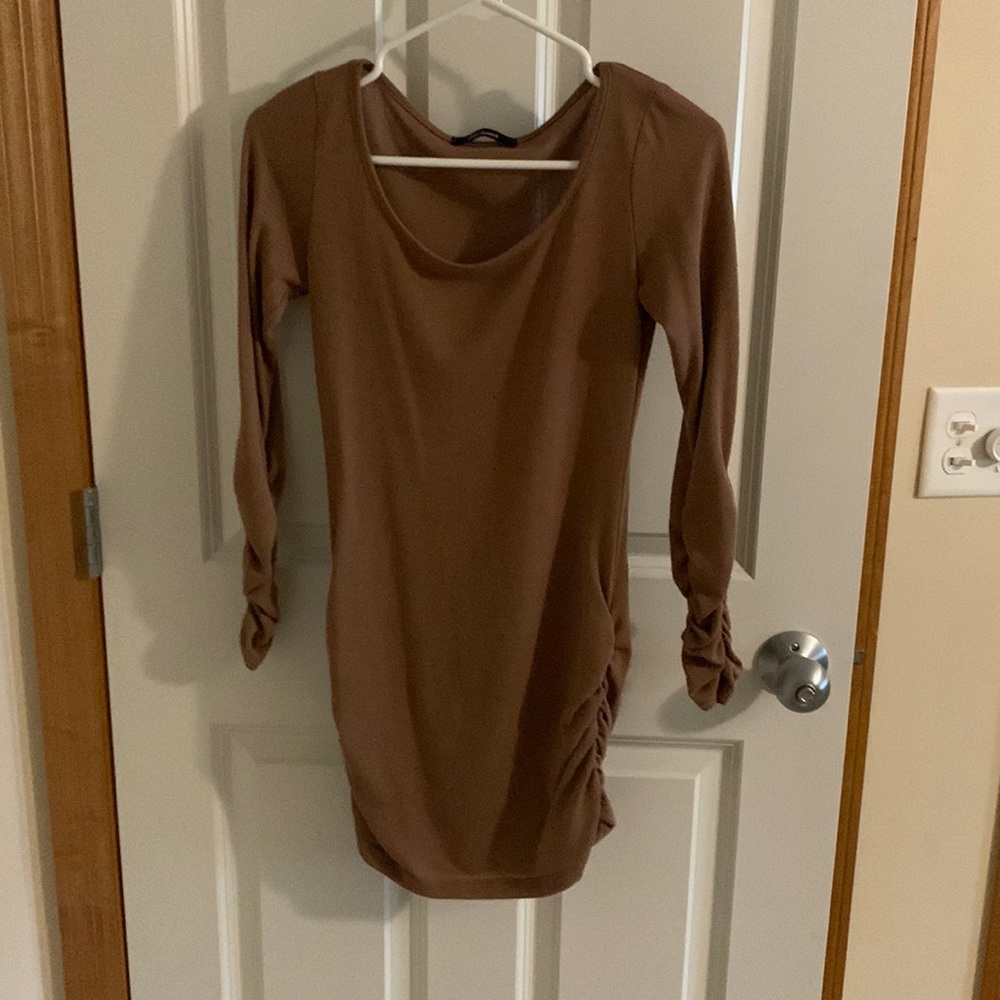 Brown tight fitted long sleeve top